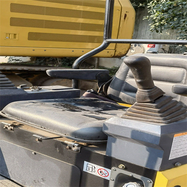 Çalışmaya hazır ve deneyimli kullanılmış Japonya komatsu PC 15 MR iyi durumda