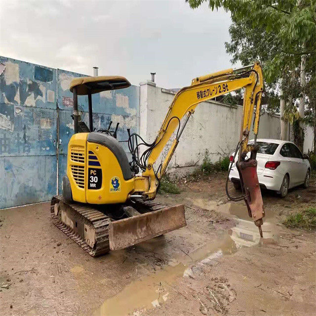 3 ton kullanılmış Japonya yüksek kaliteli Komatsu pc 30 MR sürükleyici kazıcı daha kısa çalışma saatleri ile