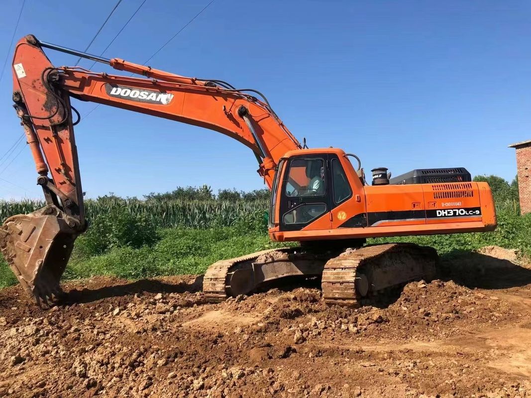 37 tonluk iş için kullanılmış kazık makinesi ve Kore ithal DOOSAN DH370LC-9 iyi durumda.