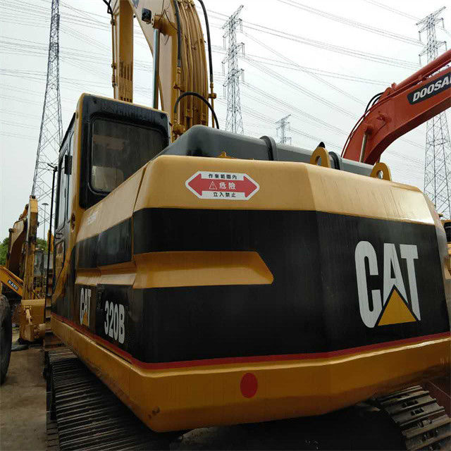 21 ton, çalışmaya hazır ve iyi durumda olan Japon Caterpillar 320 B kullanılmış.