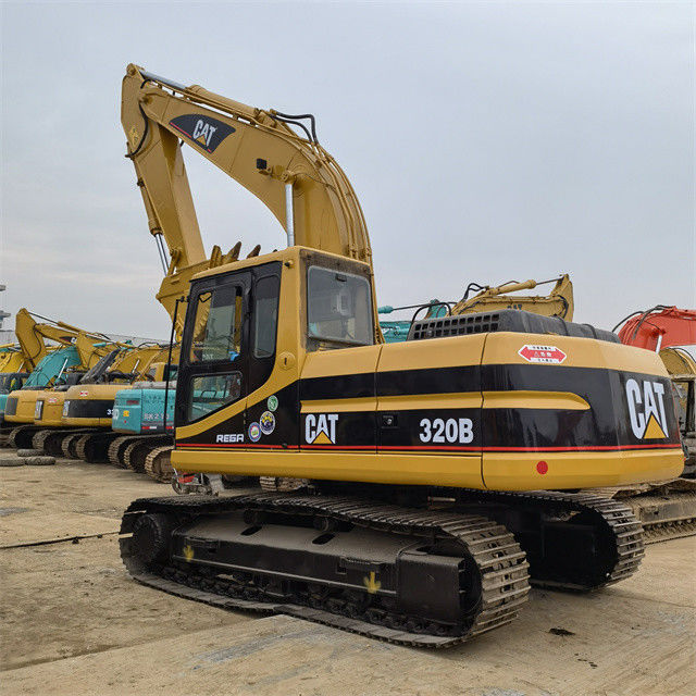 21 ton, çalışmaya hazır ve iyi durumda olan Japon Caterpillar 320 B kullanılmış.
