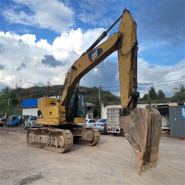 34.7 ton, çalışmaya hazır ve iyi durumda.