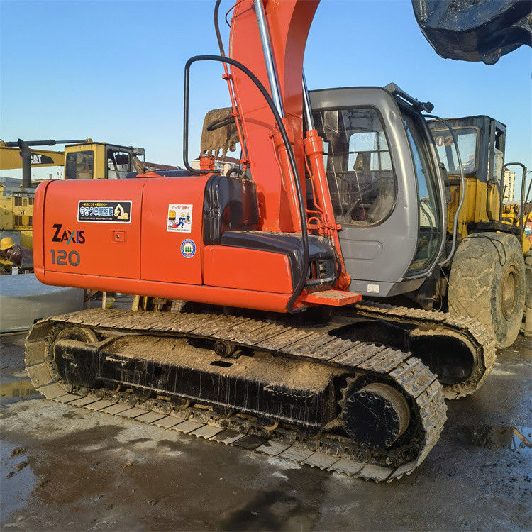 12.5 tonluk mini, işe hazır ve Japon Hitachi ZX 120'yi iyi durumda getirmiş.