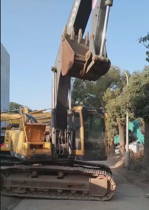İsveç'ten yüksek kaliteli Volvo EC240 sürünen ekskavatör makinesi yeni kullanıldı.