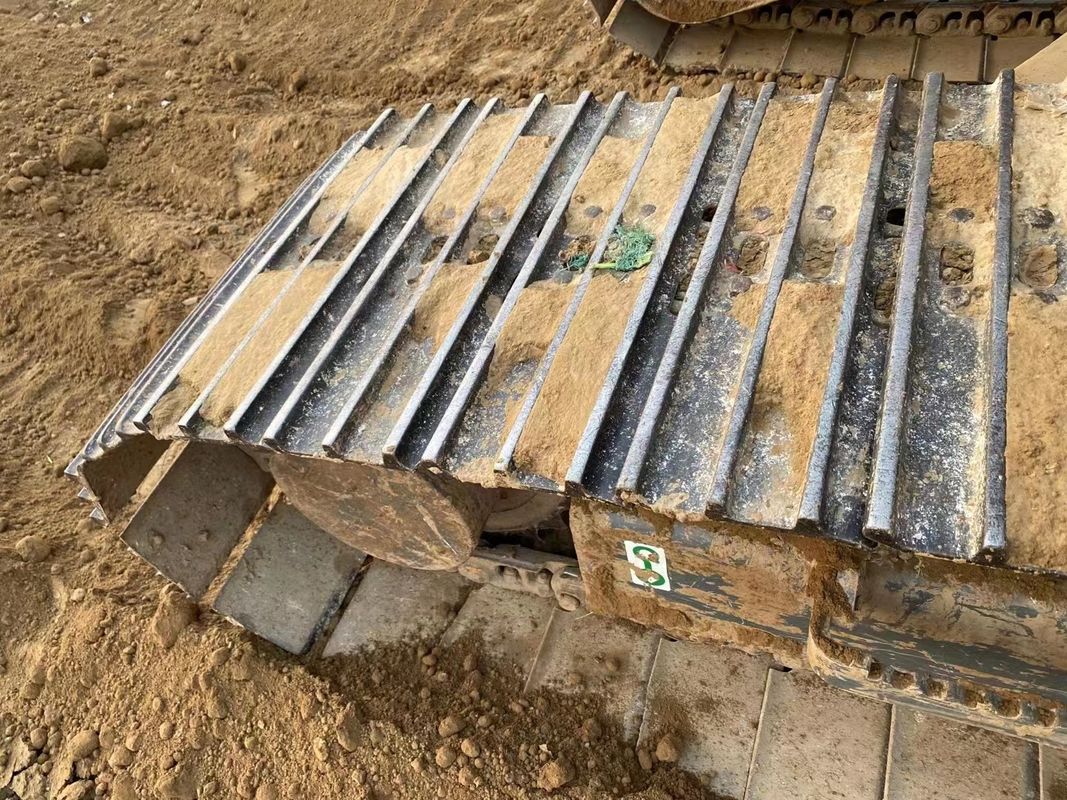İsveç yüksek kaliteli Volvo EC140BL sürünen kazma makinesini ithal etti neredeyse yeni %100 hazır