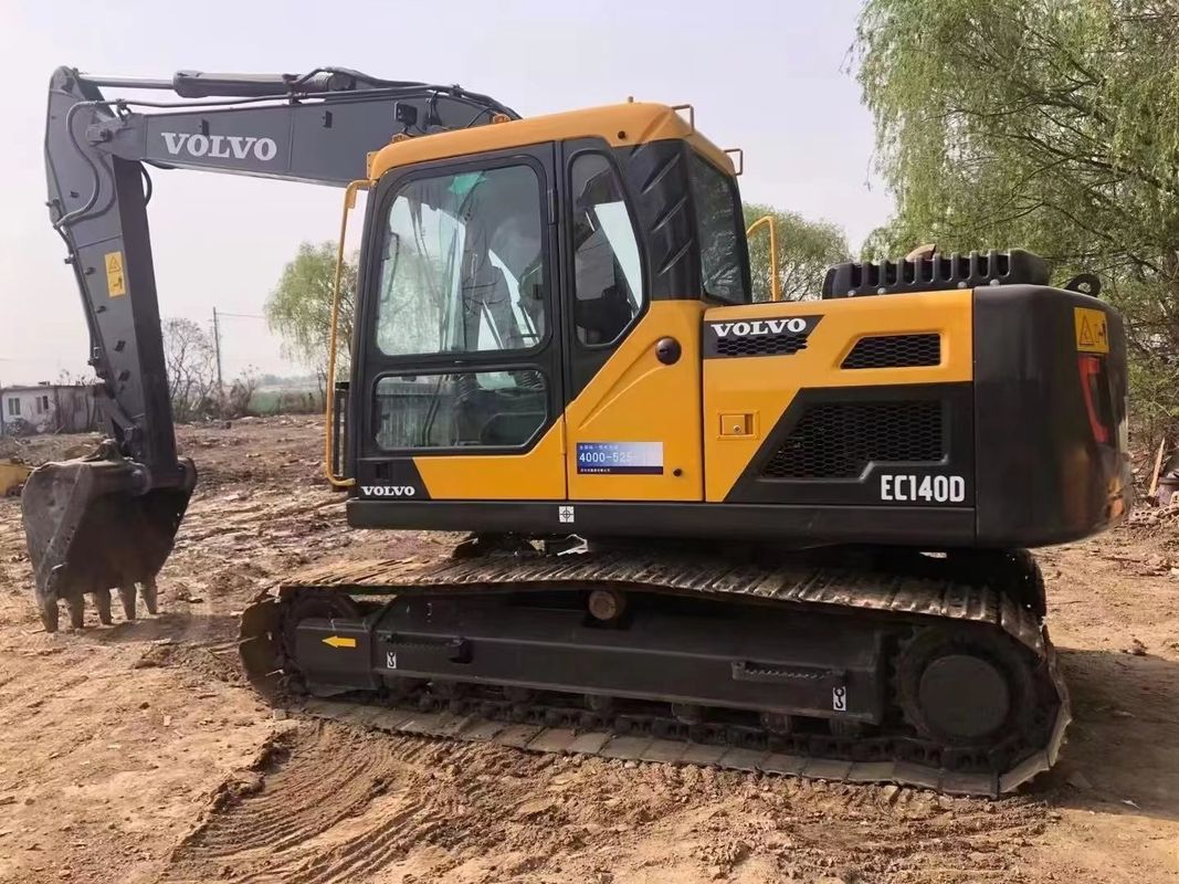İsveç yüksek kaliteli Volvo EC140D sürünen kazma makinesini ithal etti.