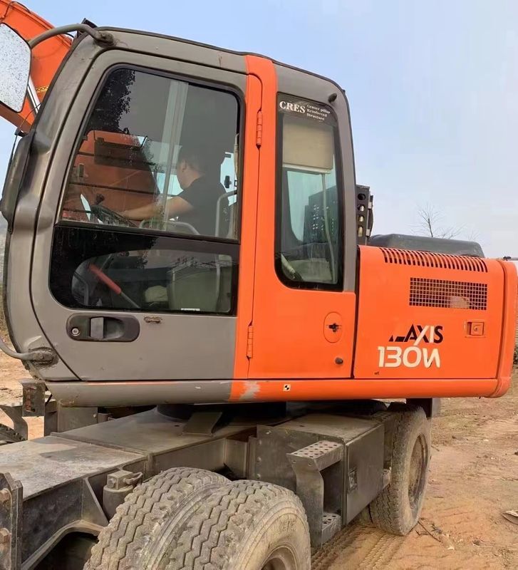 14 ton Japonya % 90 yeni Hitachi ZX 130W Alınan Tekerlekli kazık makinesi yüksek kaliteli ve en iyi performanslı satılıyor