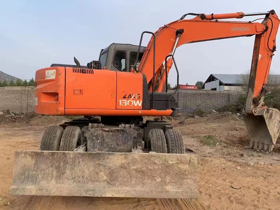 14 ton Japonya % 90 yeni Hitachi ZX 130W Alınan Tekerlekli kazık makinesi yüksek kaliteli ve en iyi performanslı satılıyor