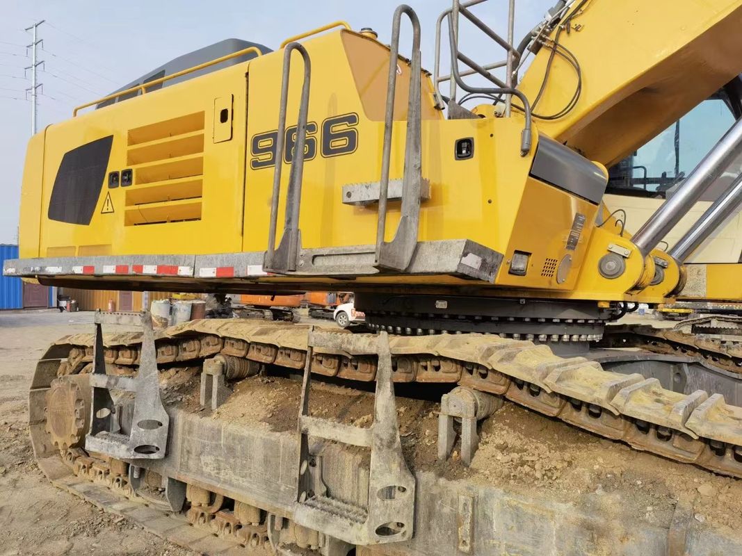 Alınan Liebherr R966, işe hazır ve iyi durumda.
