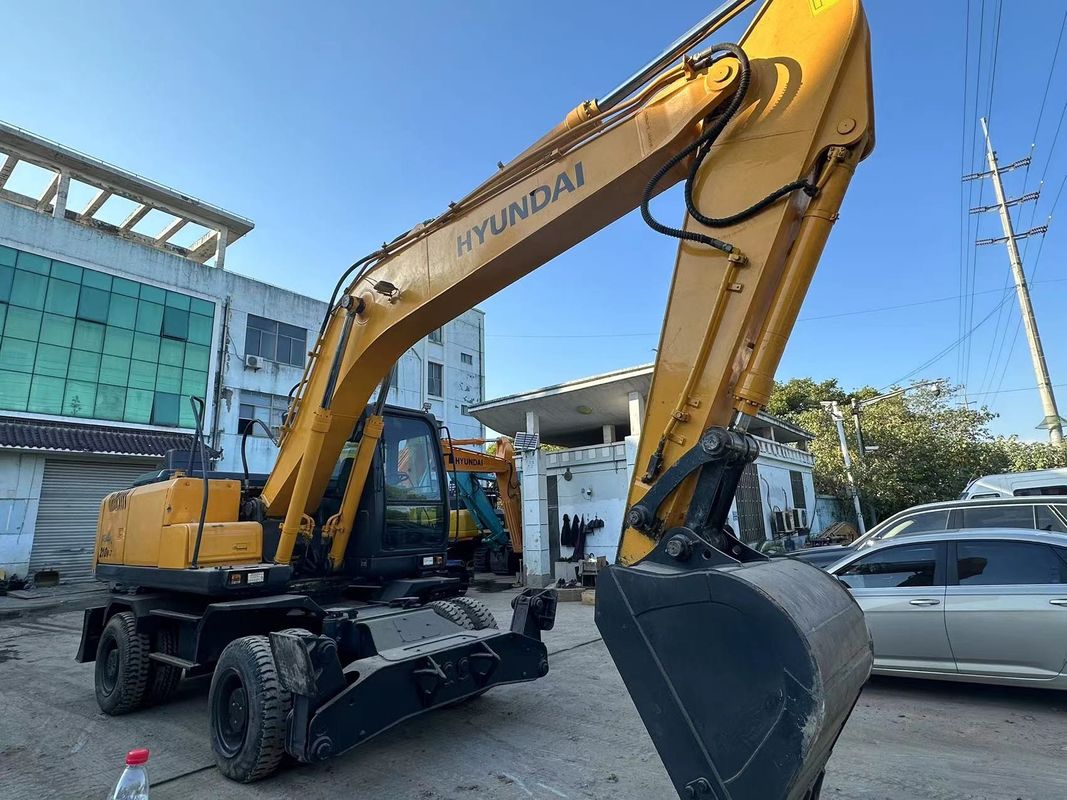 21.2 ton Hyundai 210W-7 Kullanılmış Tekerlekli Kazı Makinesi 1.34m3