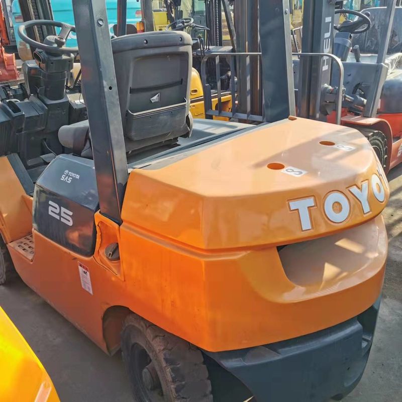 Japonya Kullanılmış kompakt elektrikli forklift TOYOTA 2.5 ton Forklift Motor gücü