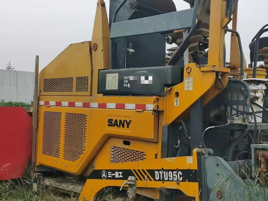 İki eksenli düşük yataklı yarı römork SANY DTU95C Genellikle ağır veya aşırı boyutlu yük taşımak için