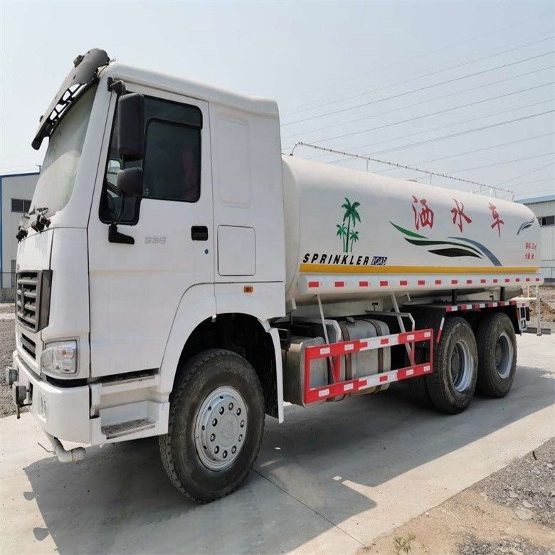 Karbon çelik tank Isuzu Howo Su Kamyonu Mükemmel durum Japon ithal ikinci el