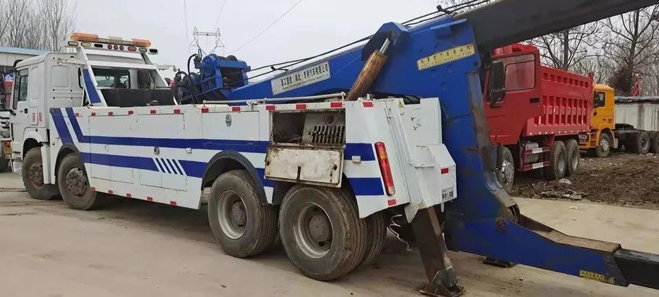 4x2/6x2/6x4/8x4/8x6/4x4/6x6 Yüksek Güçlü Sürüş Tipi Çöpçatan Kamyon