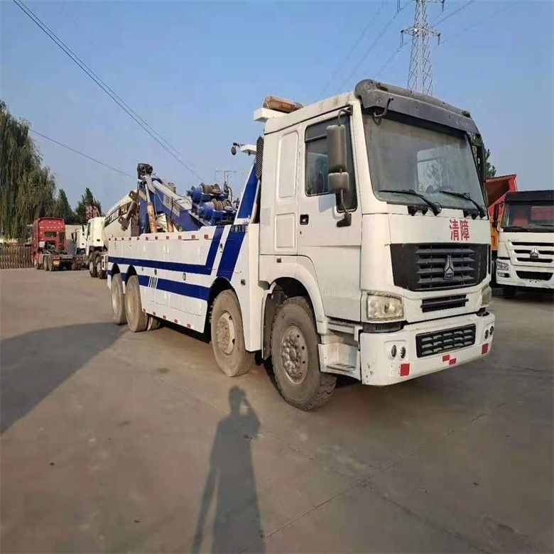 Aşağı Saatler Kullanılır Howo 6*4 Wrecker Çekici Kamyon 8*4 ISO9001 / CCC Sertifikalı Çekici Vücut