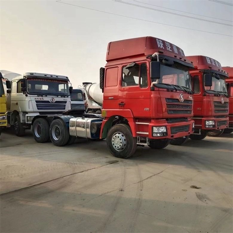 6x4 8x4 Madencilik Taşımacılığı için Traktör Çöp Kamyonu 10 Lastik 12 Lastik Shacman X3000