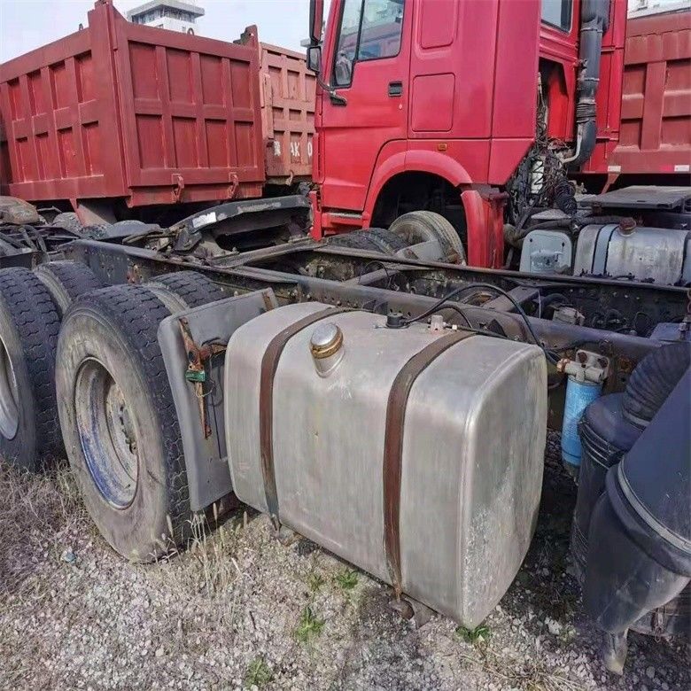 10 İleri Devriye Numarası Kullanılan Faw Traktör Ağır Kamyon 6*4 Multimedia Sistemiyle