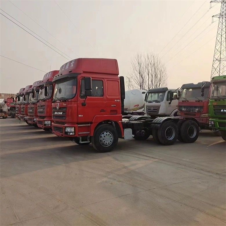 Shacman / FAW / Shacman / Beiben / Sinotruck Howo Kullanılmış LHD Ve RHD Tek Sıralı 6x4 Traktör Kafası