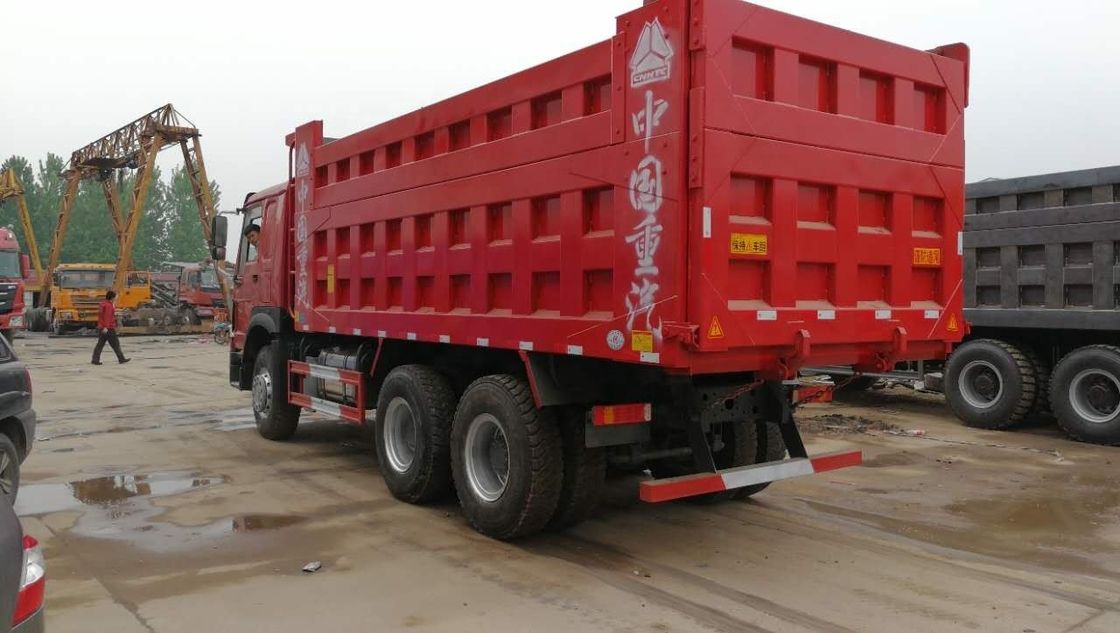 İkinci el 371hp atık kamyonu kullanılmış Howo 6x4 Multimedia sistemi 10 tekerlekli tipper kamyonu