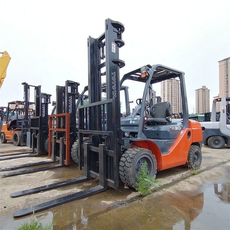 Çok fonksiyonel 3 Ton Japonya İthalatlı Kullanılmış Toyota Çatal Aracı Az Çalışma Saatinde Hazır