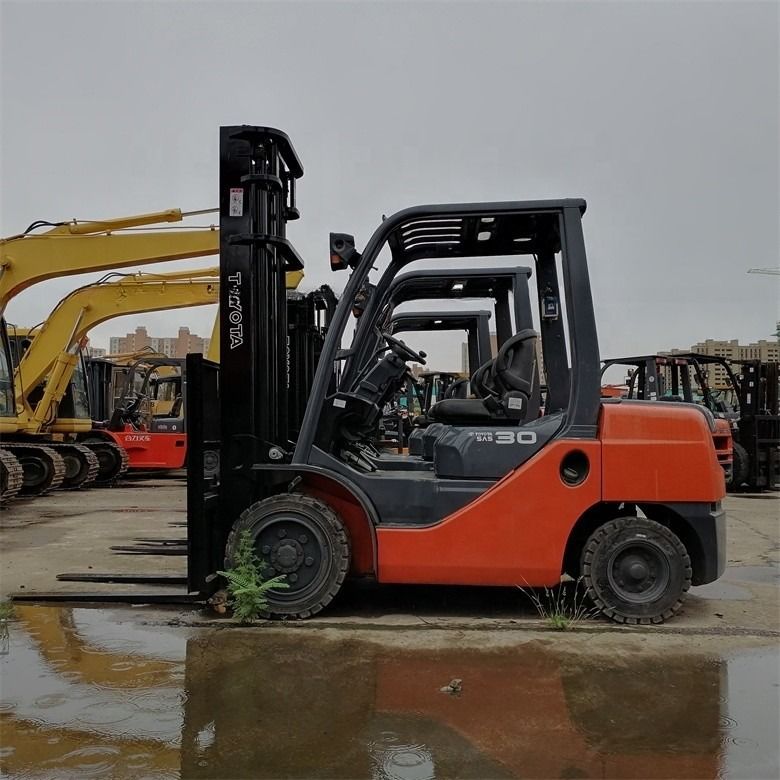 Çok fonksiyonel 3 Ton Japonya İthalatlı Kullanılmış Toyota Çatal Aracı Az Çalışma Saatinde Hazır