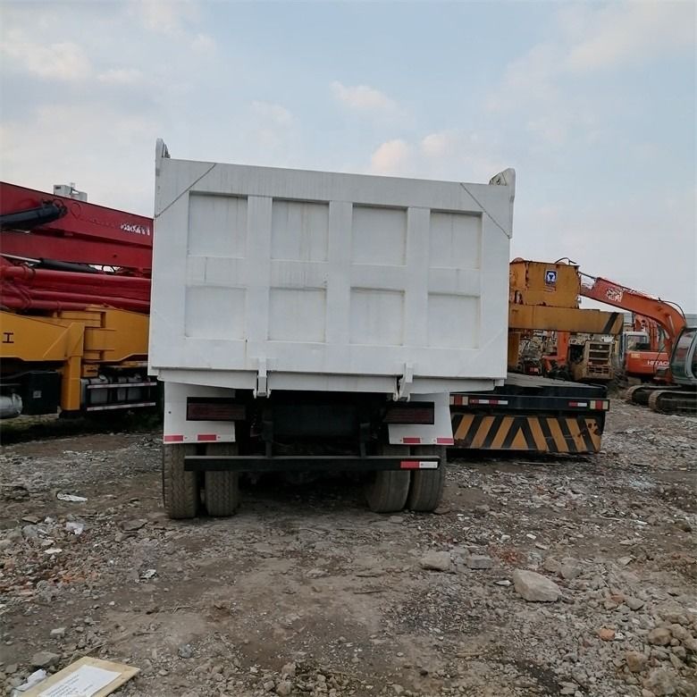İkinci el Japonya Hino Kullanılmış YUCHAI Motoruyla Çöp Kamyonları 2020 Çalışma Saatlerinde