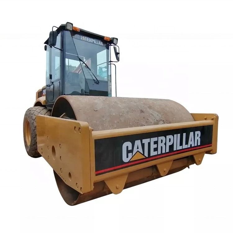 İyi durumda CAT CS-583D Original yedek parçaları ile titreşimli tek davullu yol ruloları