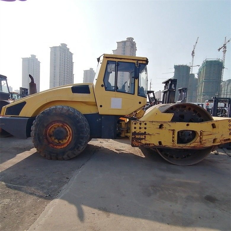 2000-2100 Çalışma Saati ile BW 226DH-4 Kompaktör Bomag'ın Büyük Popülerliği