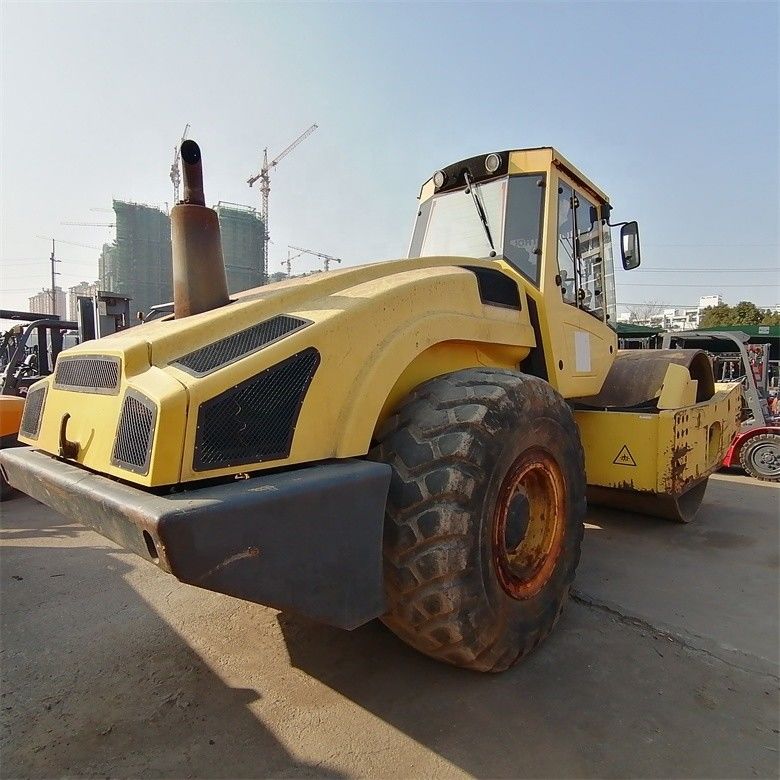 2000-2100 Çalışma Saati ile BW 226DH-4 Kompaktör Bomag'ın Büyük Popülerliği