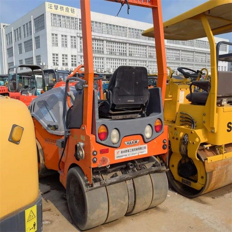 2.5 Ton Kullanılmış Hamm Roller Compactor HD35VT orijinal renkte 28KN heyecanlı kuvvetle