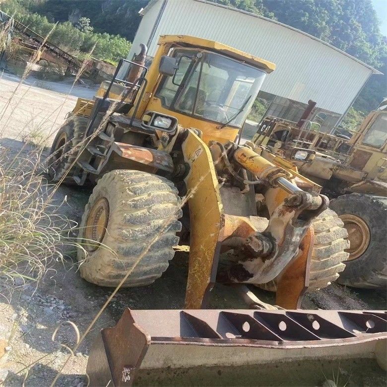Ön yükleyici 235KW Japon Komatsu WA500-6 Tekerlekli yükleyici 4.5 Kubik İkinci El