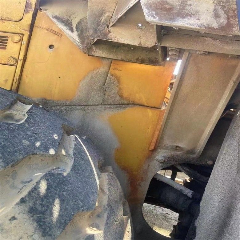 Ön yükleyici 235KW Japon Komatsu WA500-6 Tekerlekli yükleyici 4.5 Kubik İkinci El