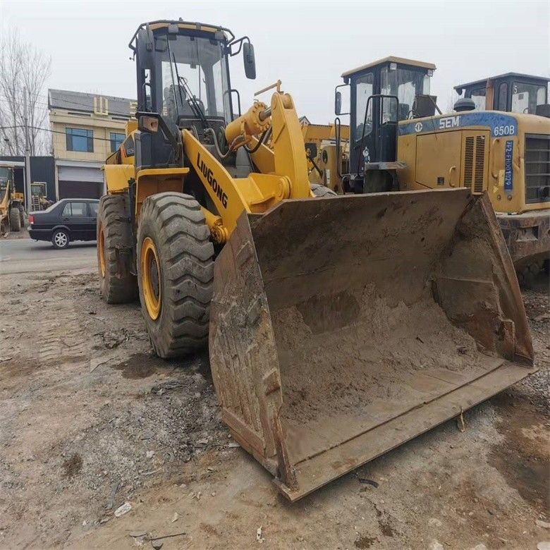 3106 mm Maks. Serbestleme Yüksekliği LIUGONG 850H İnşaat malzemeleri dükkanları için tekerlekli yükleyici