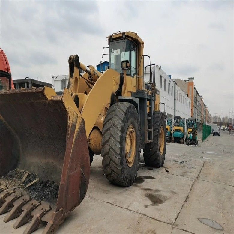 Düşük Çalışma Saatleri WA600-6 Japonya'dan 44000-44500 kg ağırlıklı tekerlekli yükleyici