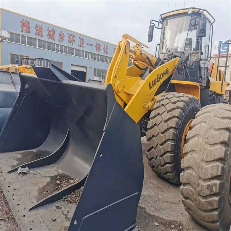 LIUGONG 870H 7 tonluk tekerlekli yükleyici, düşük çalışma saatleri ve orijinal hidrolik pompa