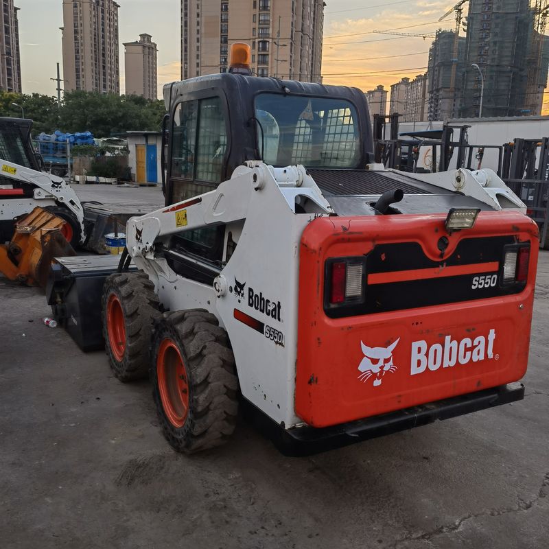 Hareketli Tekerlek Tipi Kaydırma-Stere Yükleyici BOCAT S550 İnşaat İşleri İçin Kullanılmış Yükleyici