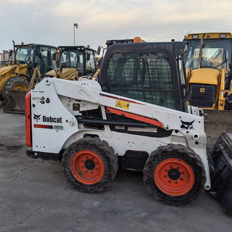 Hareketli Tekerlek Tipi Kaydırma-Stere Yükleyici BOCAT S550 İnşaat İşleri İçin Kullanılmış Yükleyici