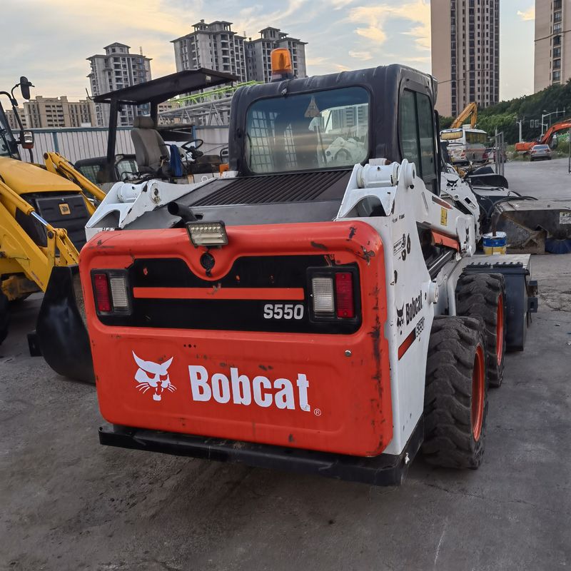 Hareketli Tekerlek Tipi Kaydırma-Stere Yükleyici BOCAT S550 İnşaat İşleri İçin Kullanılmış Yükleyici