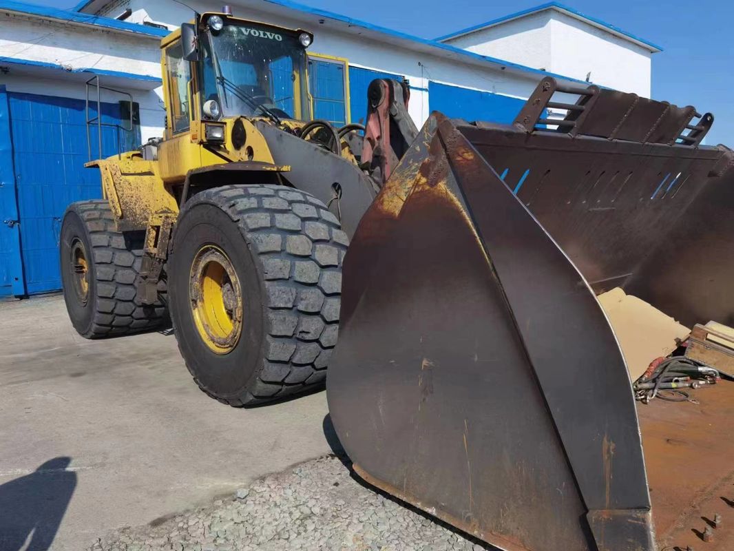 4WD Sürüş Türü Kullanılmış yükleyici VOLVO L220E Orijinal Tasarım Tekerlek Kaydırma-Könüllü Yükleyici Hareketli Tür
