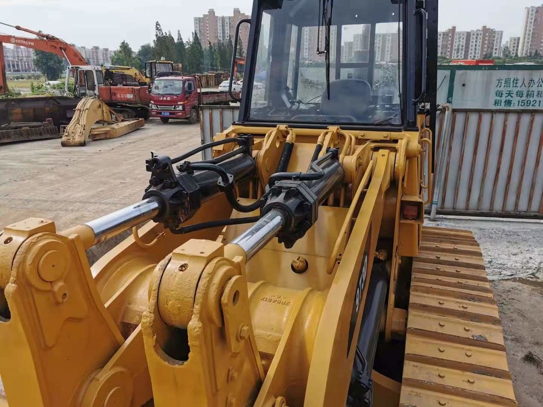 Japon Kullanılmış Tekerlekli Yükleyici Düz ve Hareketli Tipi İşlemler için CAT 973