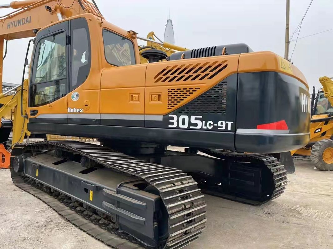 30 ton, çalışmaya hazır ve deneyimli Kore ithal Hyundai 305 iyi durumda.