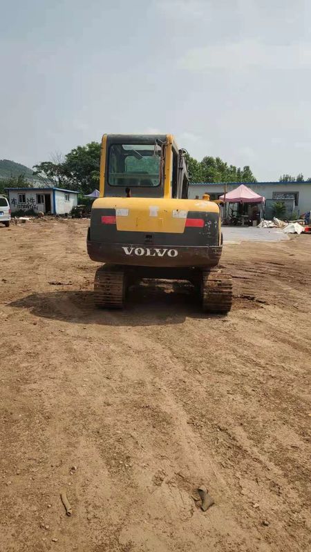 İsveç yüksek kaliteli Volvo EC55B PRO sürünen kazma makinesini neredeyse yeni kullanıyor