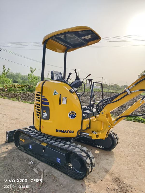2 tonluk Sertifikalı Kullanılmış Komatsu PC20MR Sürünen Kazı Makinesi Neredeyse Yeni